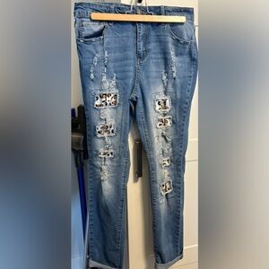 Ladies Boyfriend Fit Leopard Print Jeans